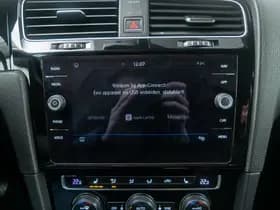 Volkswagen Golf thumbnail 25
