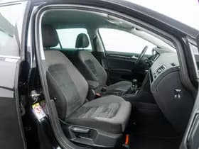 Volkswagen Golf thumbnail 10