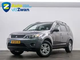 Mitsubishi Outlander thumbnail 2