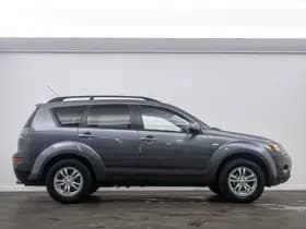 Mitsubishi Outlander thumbnail 15