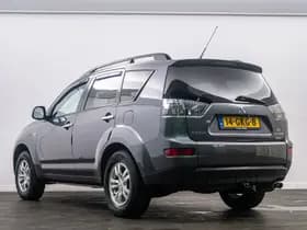 Mitsubishi Outlander thumbnail 5