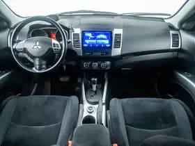 Mitsubishi Outlander thumbnail 6