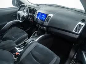 Mitsubishi Outlander thumbnail 9