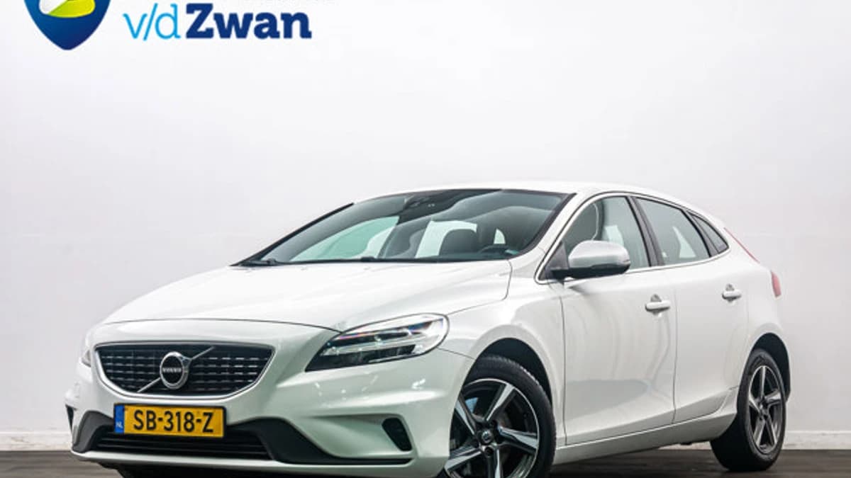 Volvo V40 — foto 1