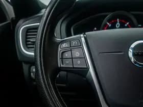 Volvo V40 thumbnail 24