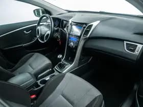 Hyundai i30 thumbnail 9