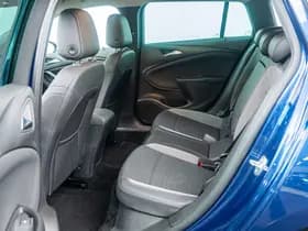 Opel Astra Sports Tourer thumbnail 12