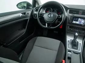 Volkswagen Golf thumbnail 19