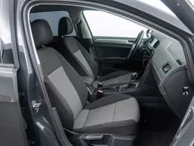 Volkswagen Golf thumbnail 10