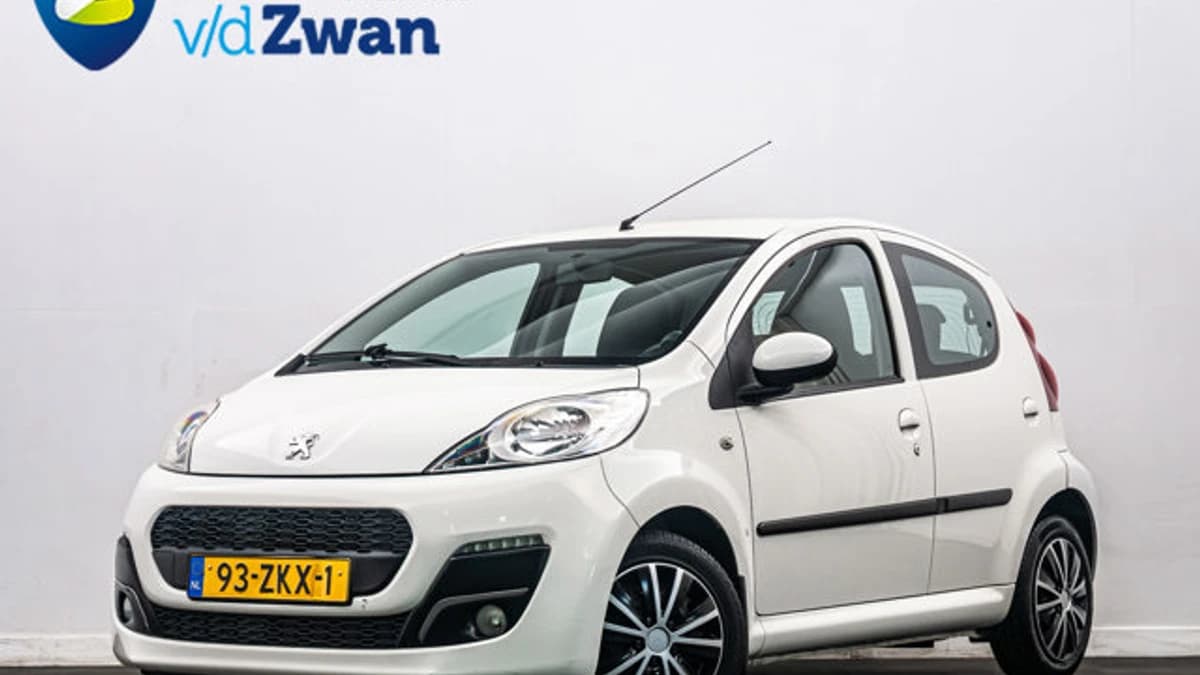 Peugeot 107 — foto 1