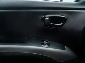 Hyundai i10 thumbnail 21