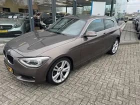 BMW 1-serie 116i Upgrade Edition thumbnail 2