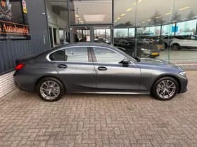 BMW 3-Serie thumbnail 4