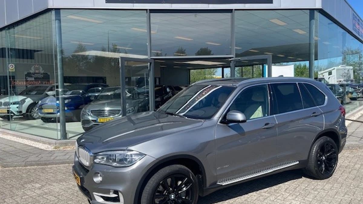 BMW X5 — foto 1