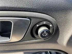 Ford EcoSport 1.0 EcoBoost Titanium thumbnail 14