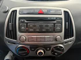 Hyundai i20 thumbnail 18