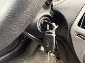 Hyundai i20 thumbnail 24