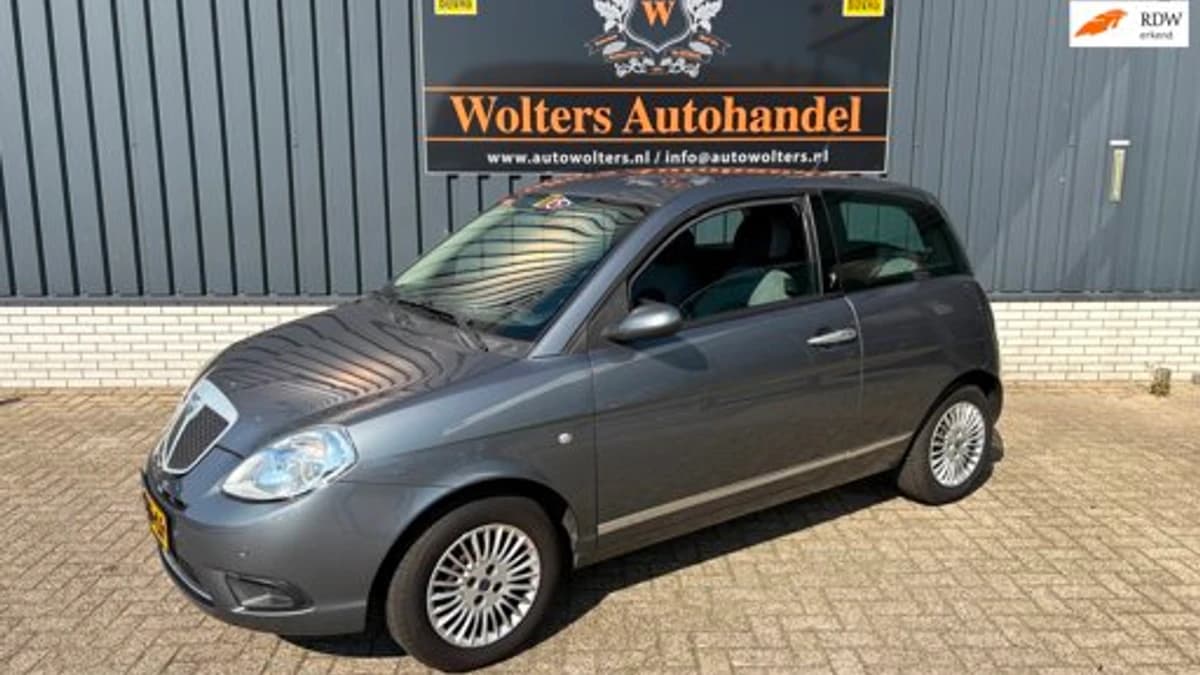 Lancia Ypsilon 1.2 Argento *AC — foto 1