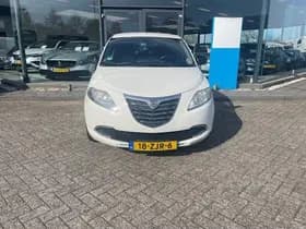 Lancia Ypsilon 0.9 TwinAir Gold thumbnail 3
