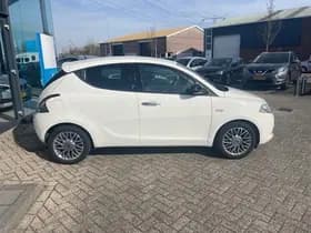 Lancia Ypsilon 0.9 TwinAir Gold thumbnail 5