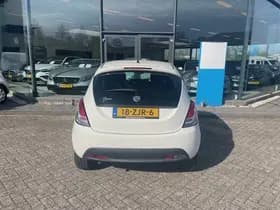 Lancia Ypsilon 0.9 TwinAir Gold thumbnail 9