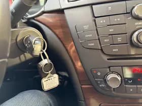 Opel Insignia thumbnail 10