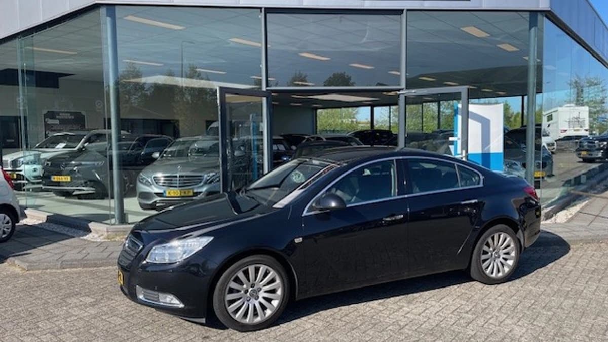 Opel Insignia — foto 1