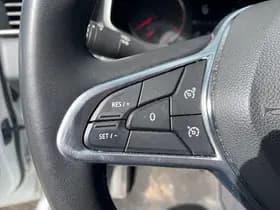 Renault Clio thumbnail 17