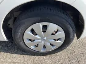 Toyota Yaris 1.0 VVT-i Aspiration thumbnail 23