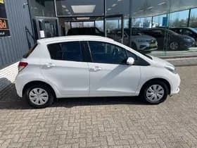 Toyota Yaris 1.0 VVT-i Aspiration thumbnail 4