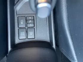 Toyota Yaris thumbnail 24