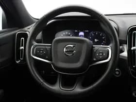 Volvo XC40 thumbnail 17