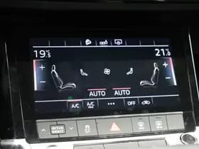 Audi e-tron thumbnail 18