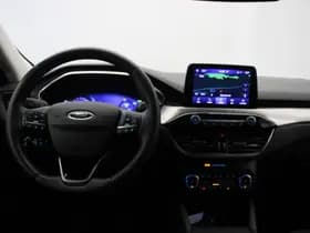 Ford Kuga thumbnail 3