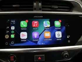 Jaguar I-Pace thumbnail 5