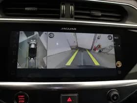 Jaguar I-Pace thumbnail 6