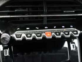 Peugeot e-208 thumbnail 28