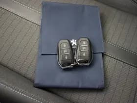 Peugeot e-208 thumbnail 30