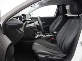 Peugeot e-208 thumbnail 8