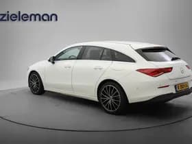Mercedes-Benz CLA-Klasse thumbnail 2
