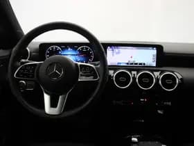 Mercedes-Benz CLA-Klasse thumbnail 3