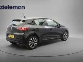 Renault Clio thumbnail 12