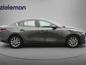 Mazda 3 thumbnail 12