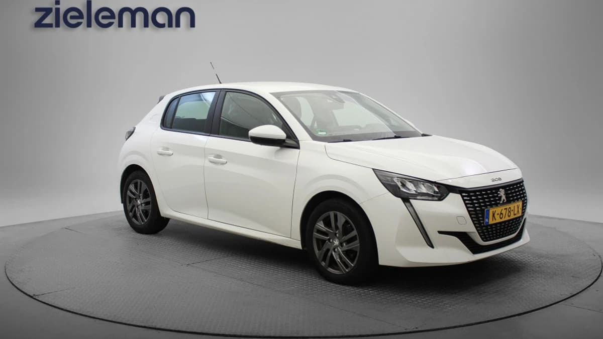 Peugeot 208 — foto 1
