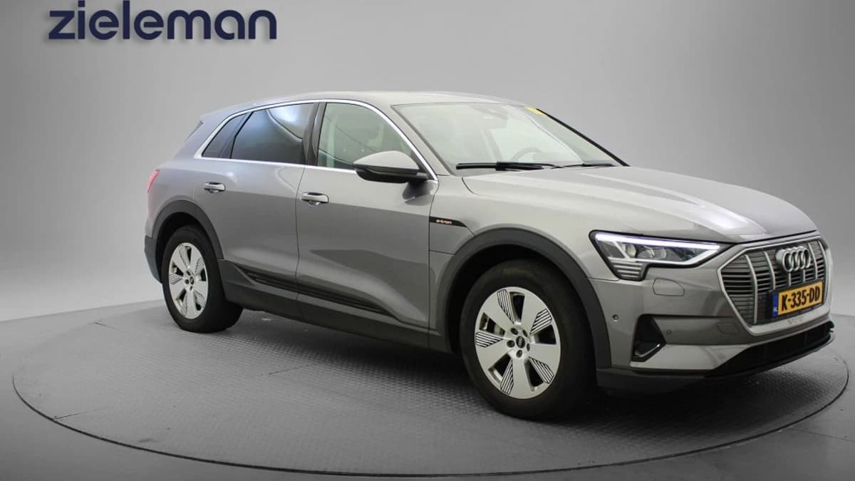 Audi e-tron — foto 1