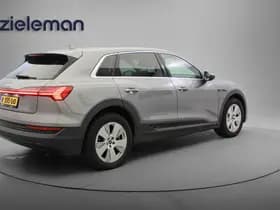 Audi e-tron thumbnail 12