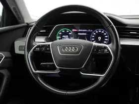 Audi e-tron thumbnail 16