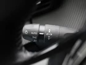 Peugeot e-2008 thumbnail 25