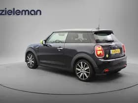 MINI Cooper thumbnail 3