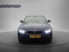 BMW 3-Serie thumbnail 10